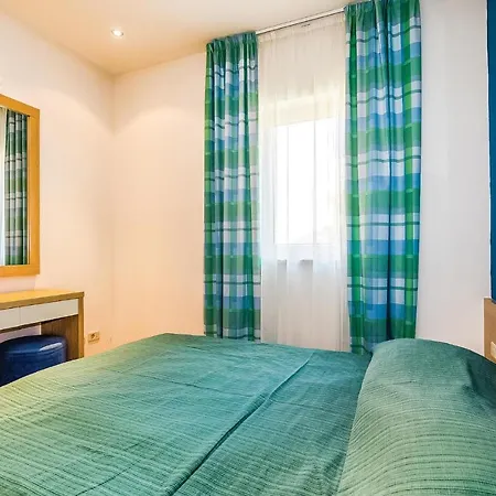 Stunning In With Sauna, 2 Bedrooms And Wifi * Novi Vinodolski