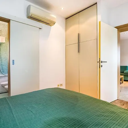 Stunning In With Sauna, 2 Bedrooms And Wifi Apartment *