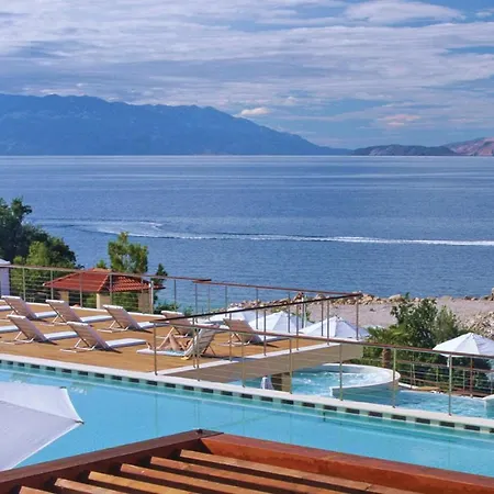 Stunning In With Sauna, 2 Bedrooms And Wifi * Novi Vinodolski